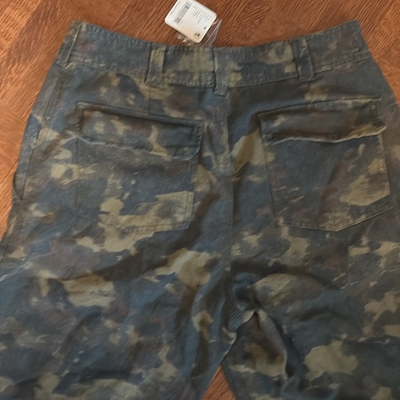 NWT free people camo relaxed chino pants - Picture 6 of 7